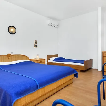 Affittacamere Triple Uvala Pokrivenik 2069a Spalato